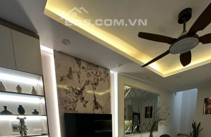 BÁN NHÀ Ô ĐỒNG LÂM, ĐỐNG ĐA 30M2 MT 3.6M 5.3 TỶ, NHÀ CỰC ĐẸP, KINH DOANH